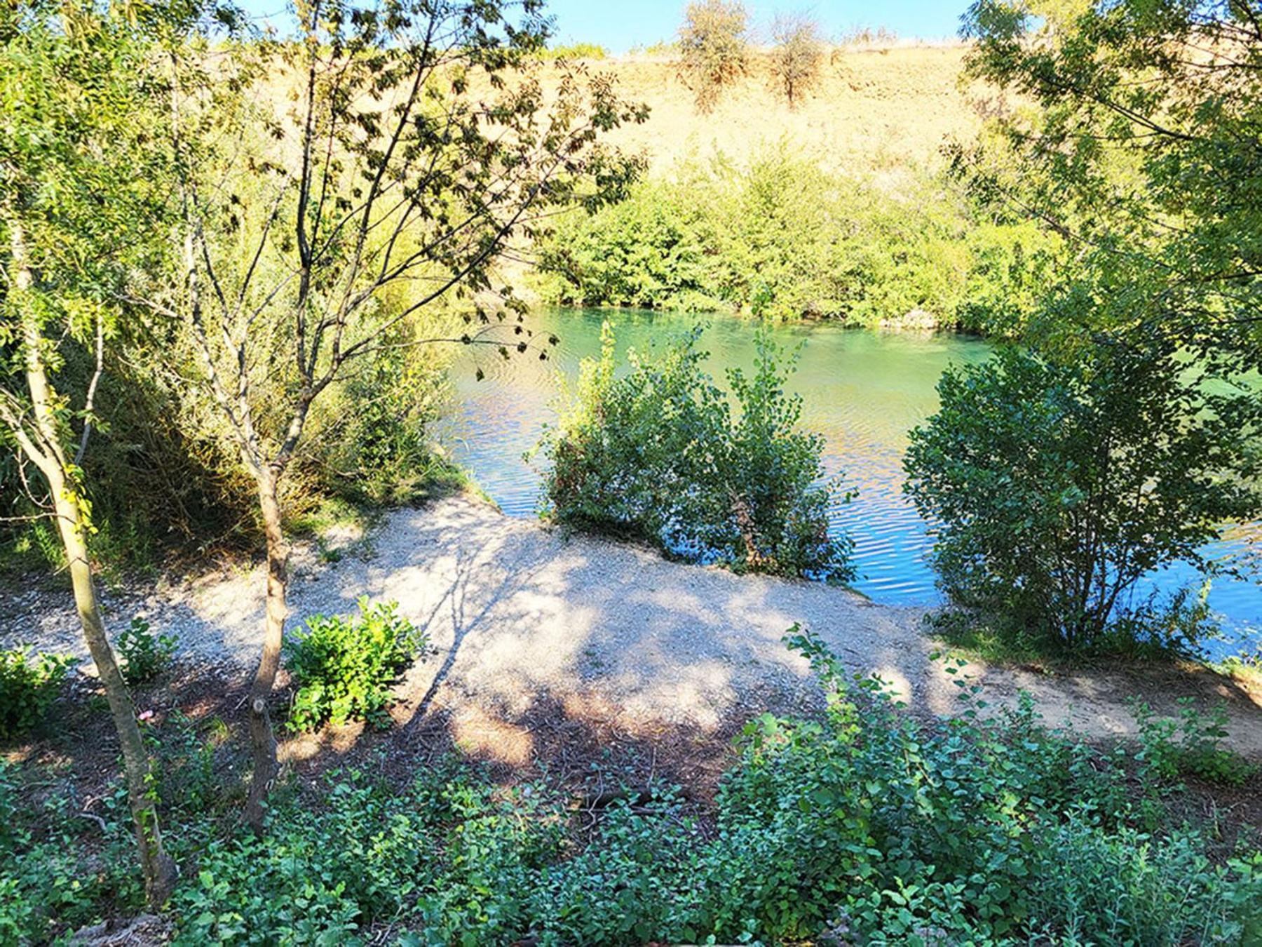 Camping Le Val De Cesse Mirepeisset Exterior foto